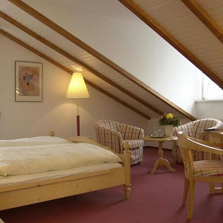 Baerenkrug Hotel Molfsee Kamer foto