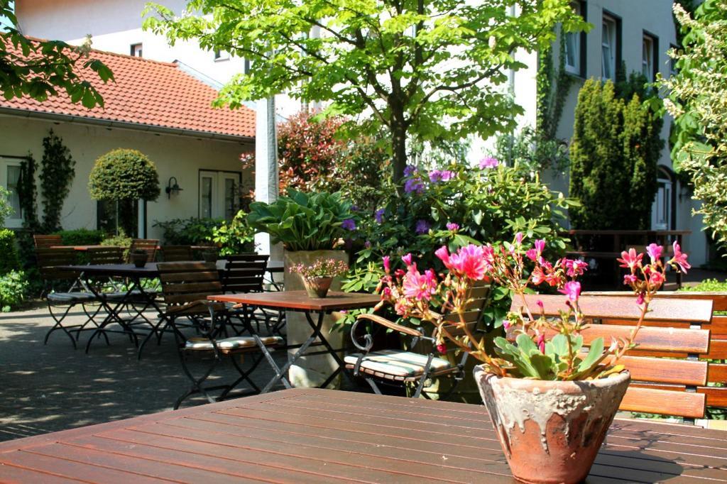 Baerenkrug Hotel Molfsee Buitenkant foto